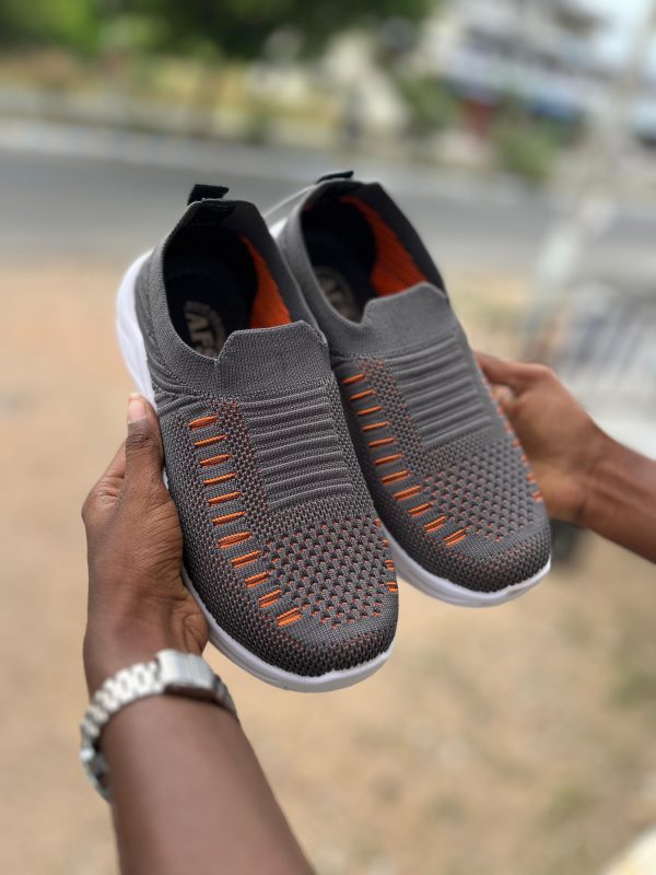 902-SHOE