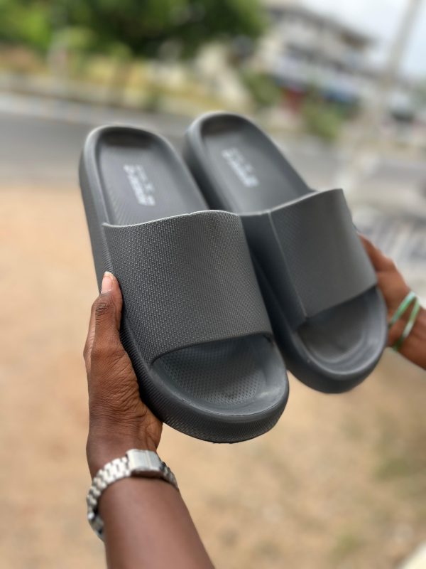 4021-FLIP FLOP